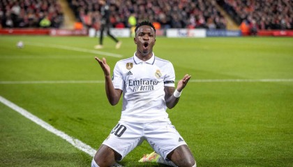 钱少了！曝维尼修斯与皇马续约搁置 要求薪资再加1000万欧