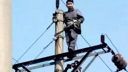 平凡岗位铸就非凡人生——记鲁班山北矿机修队电工班长黄伟