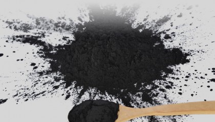 白炭黑机修工人探秘黑色宝藏的修复之道